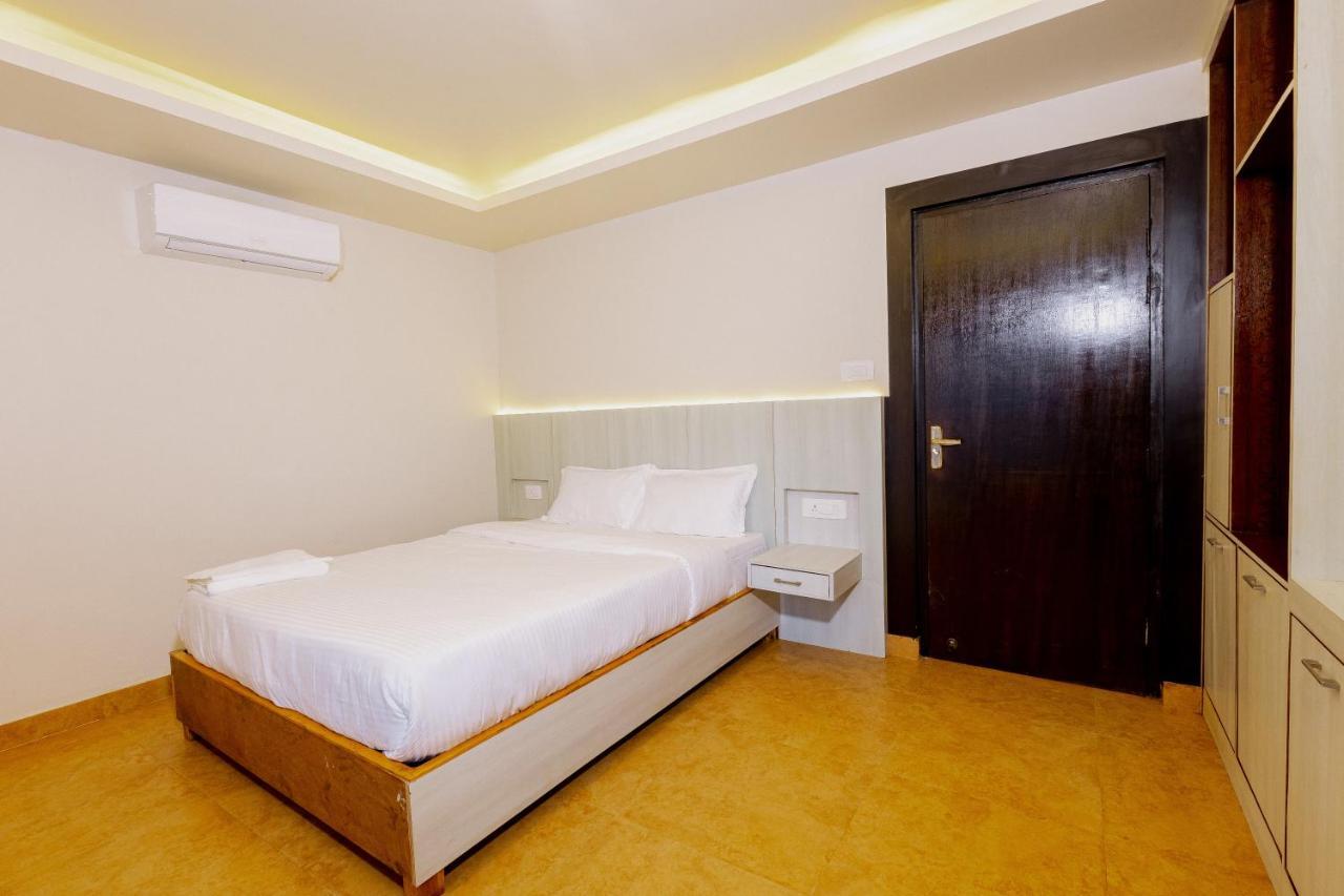 Appartement Poms Penthouse à Pokhara Extérieur photo