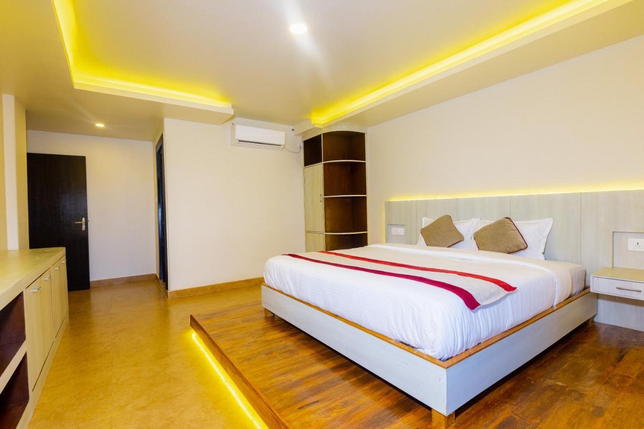 Appartement Poms Penthouse à Pokhara Extérieur photo