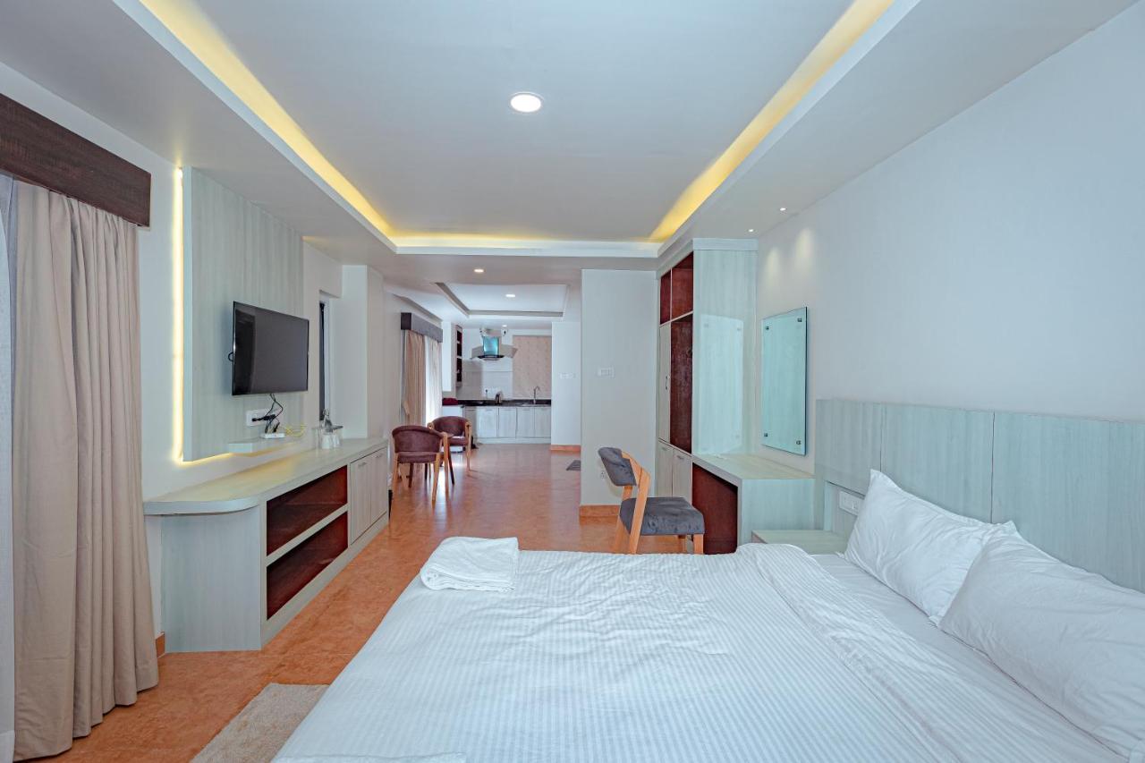 Appartement Poms Penthouse à Pokhara Extérieur photo